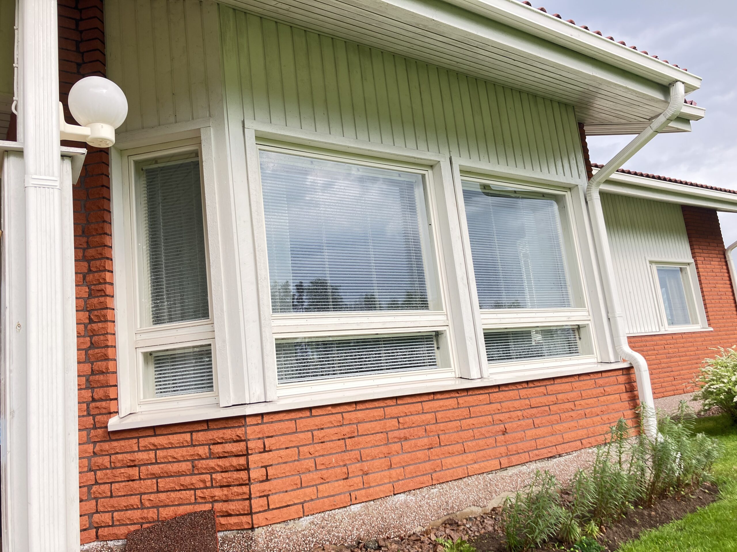 Ulkomaalaus Ylivieska, Ulkomaalaus Oulu