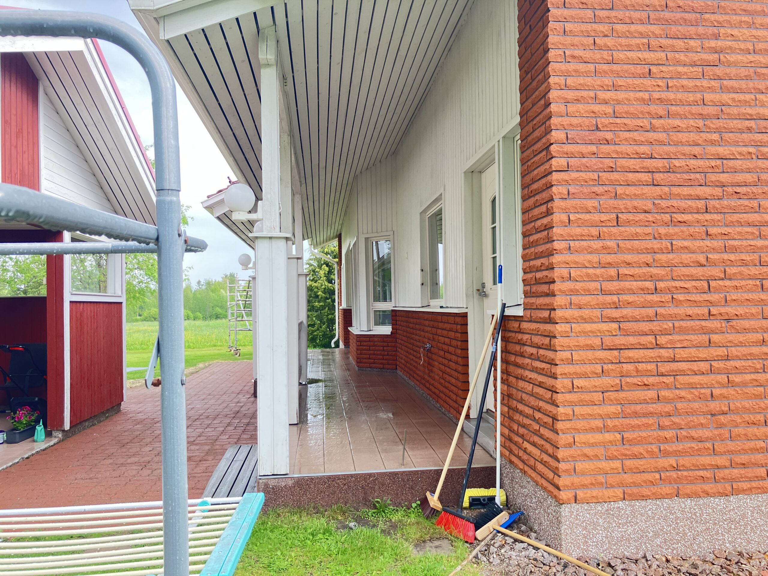 Ulkomaalaus Ylivieska, Ulkomaalaus Oulu