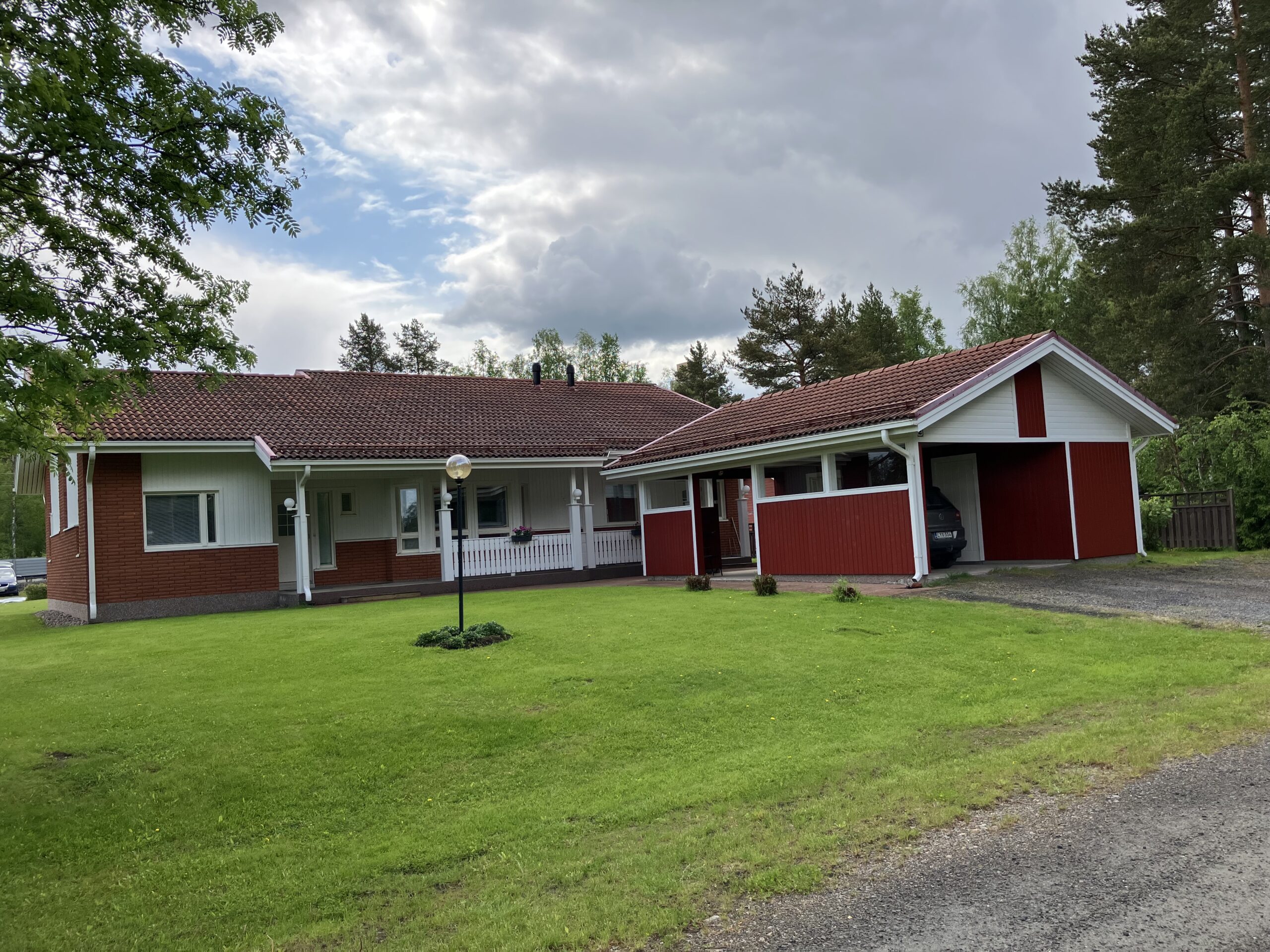 Ulkomaalaus Ylivieska