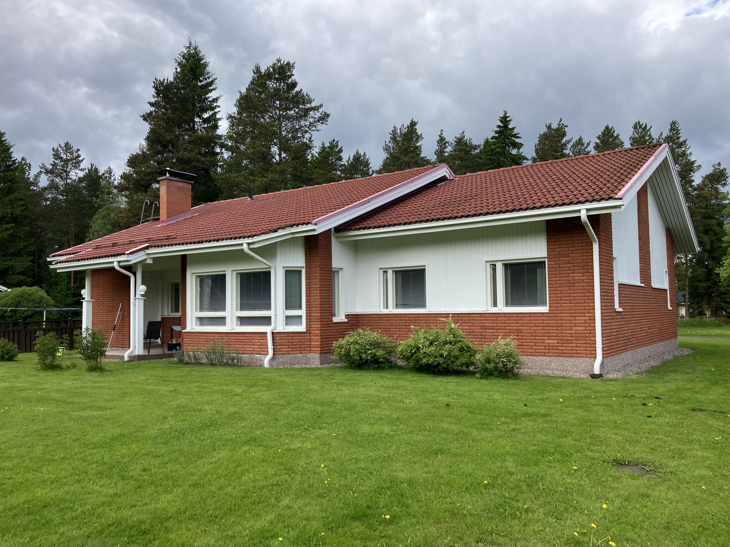 Ulkomaalaus Ylivieska, Ulkomaalaus Oulu